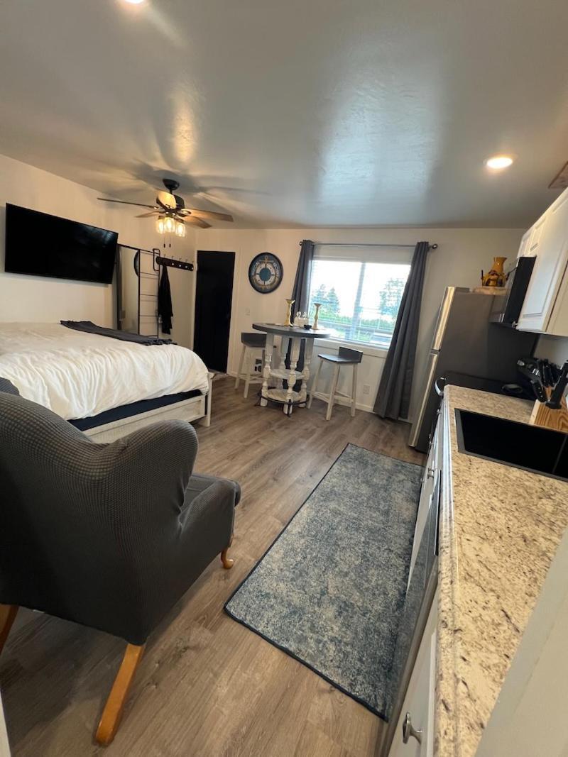 Seafarer Suites Homer Esterno foto